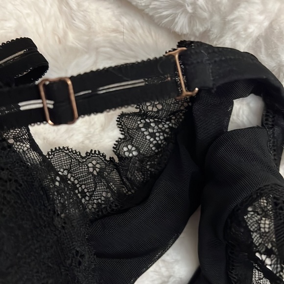 2 PINK Victoria’s Secret Date Night Bras - Picture 11 of 11